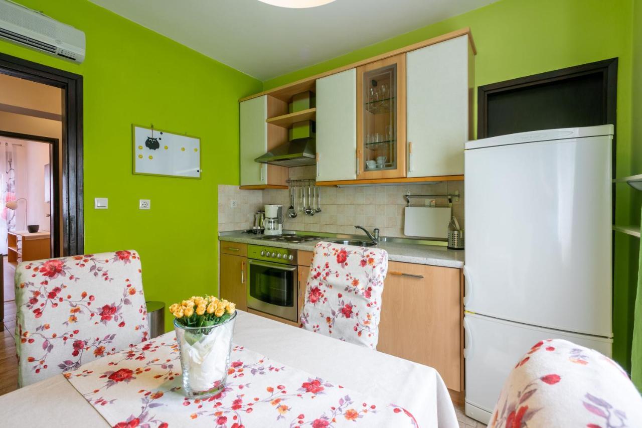 Apartments Zec Selce Exterior photo