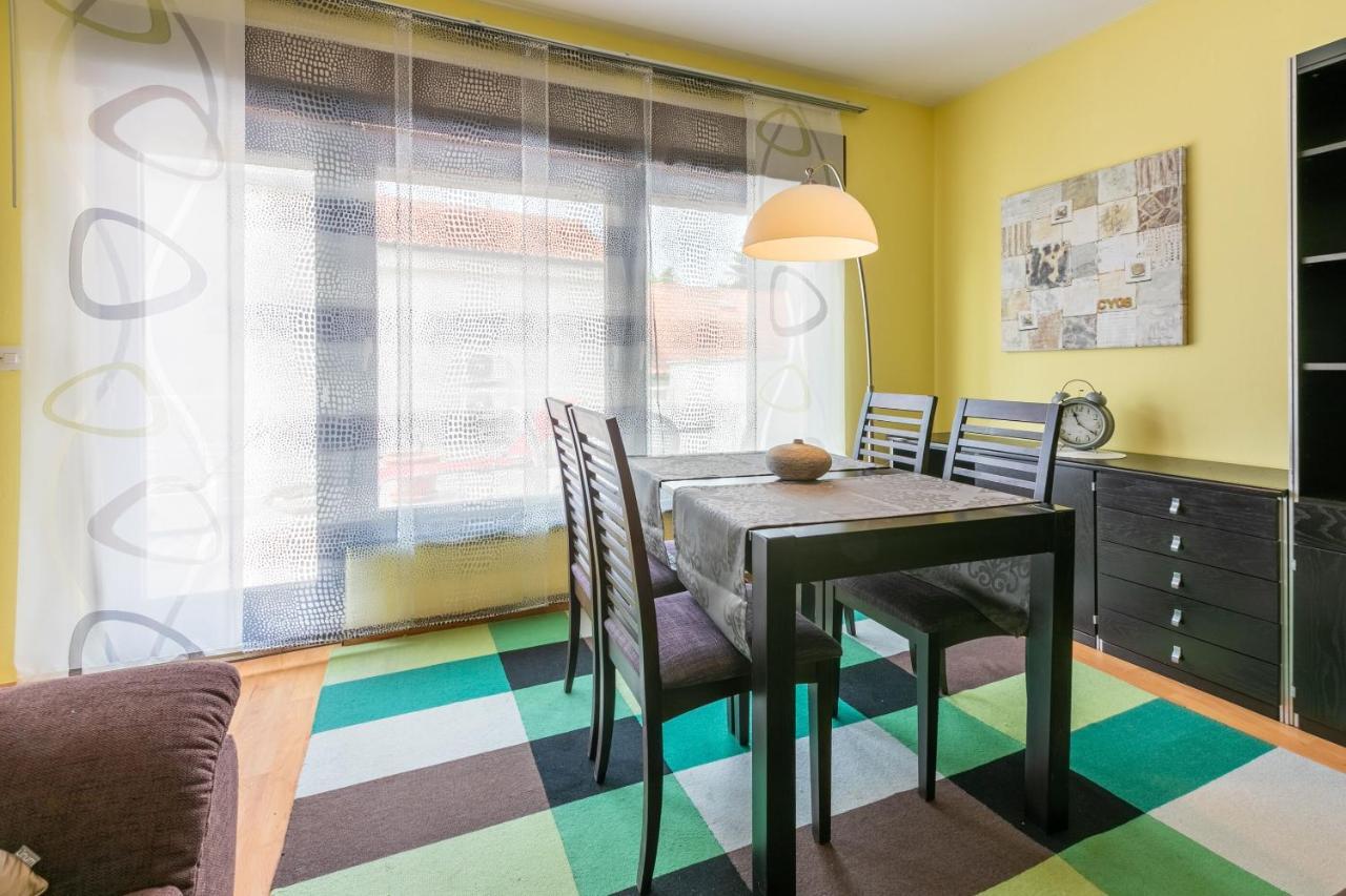 Apartments Zec Selce Exterior photo