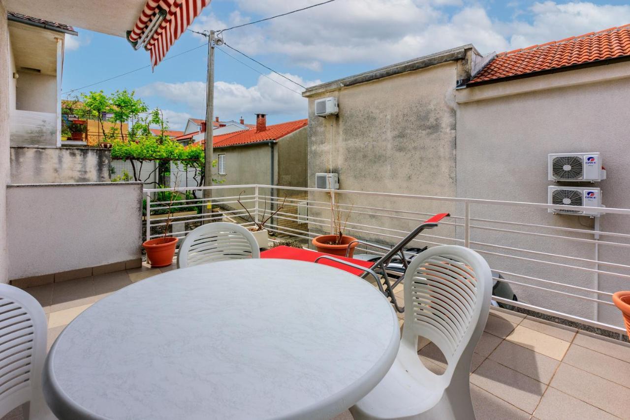 Apartments Zec Selce Exterior photo