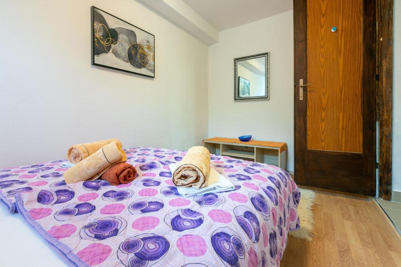 Apartments Zec Selce Exterior photo