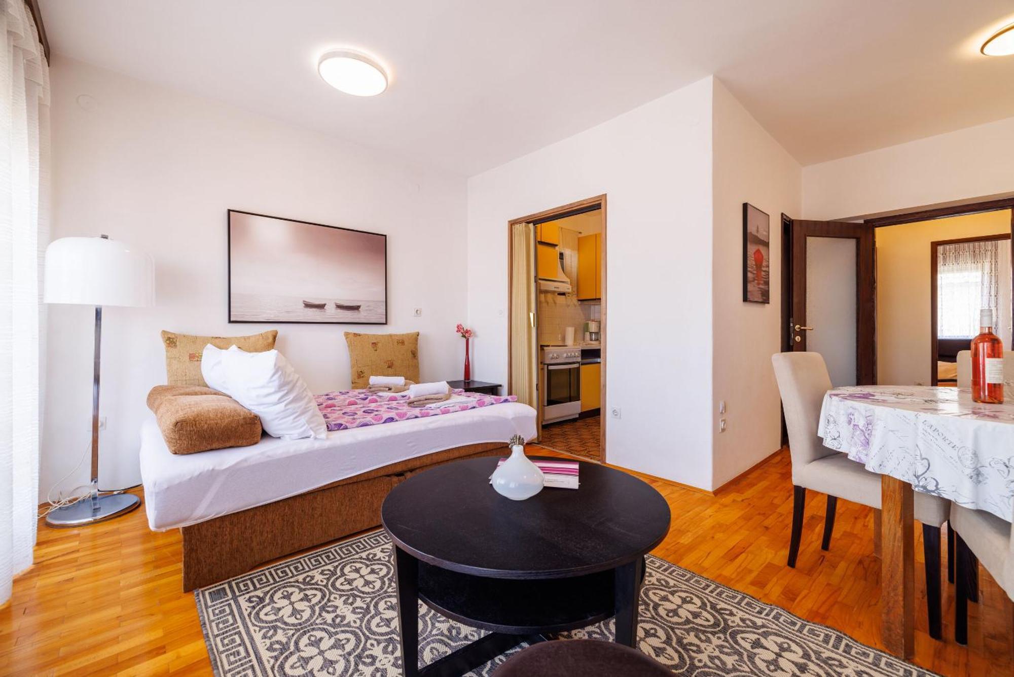 Apartments Zec Selce Exterior photo