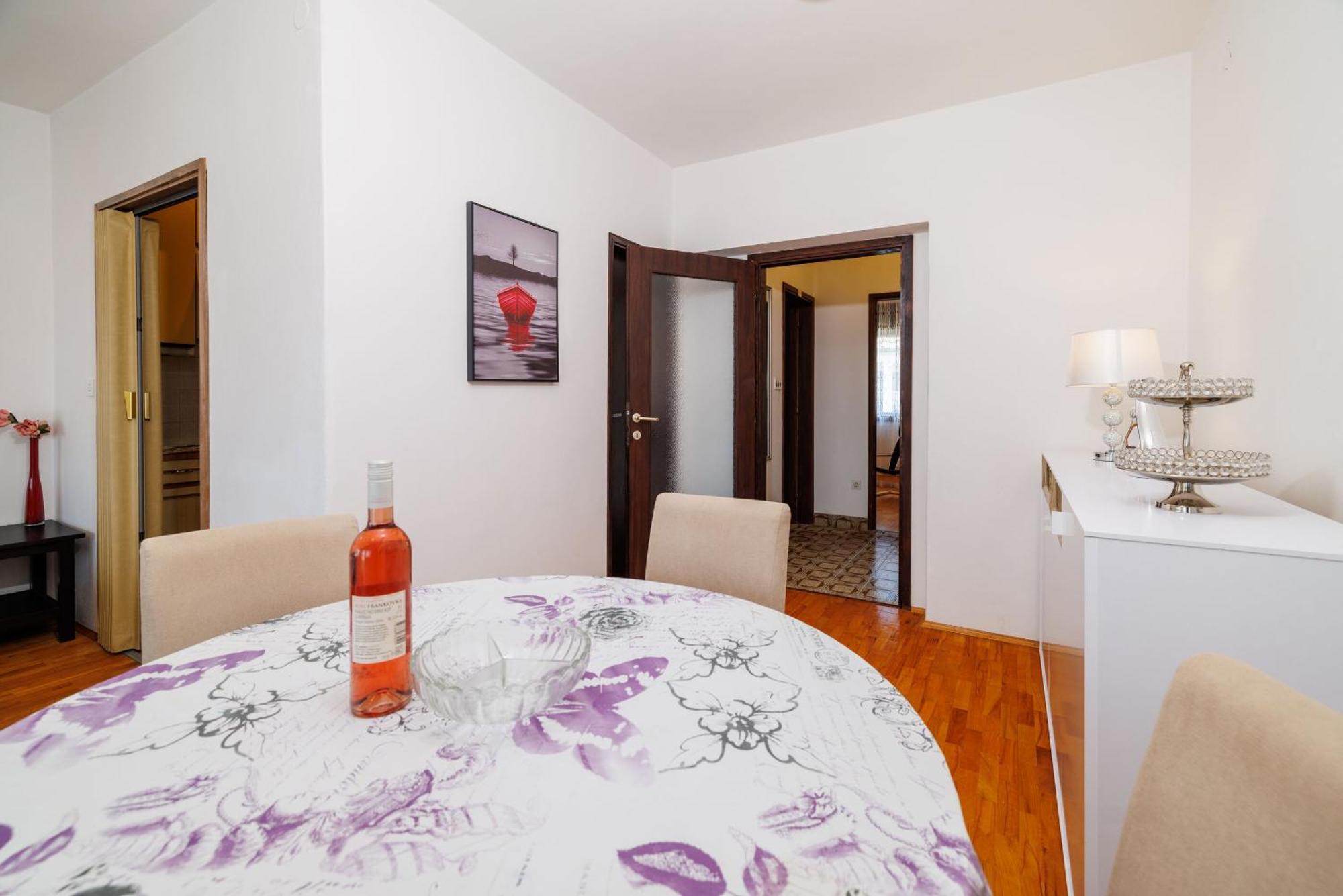 Apartments Zec Selce Exterior photo