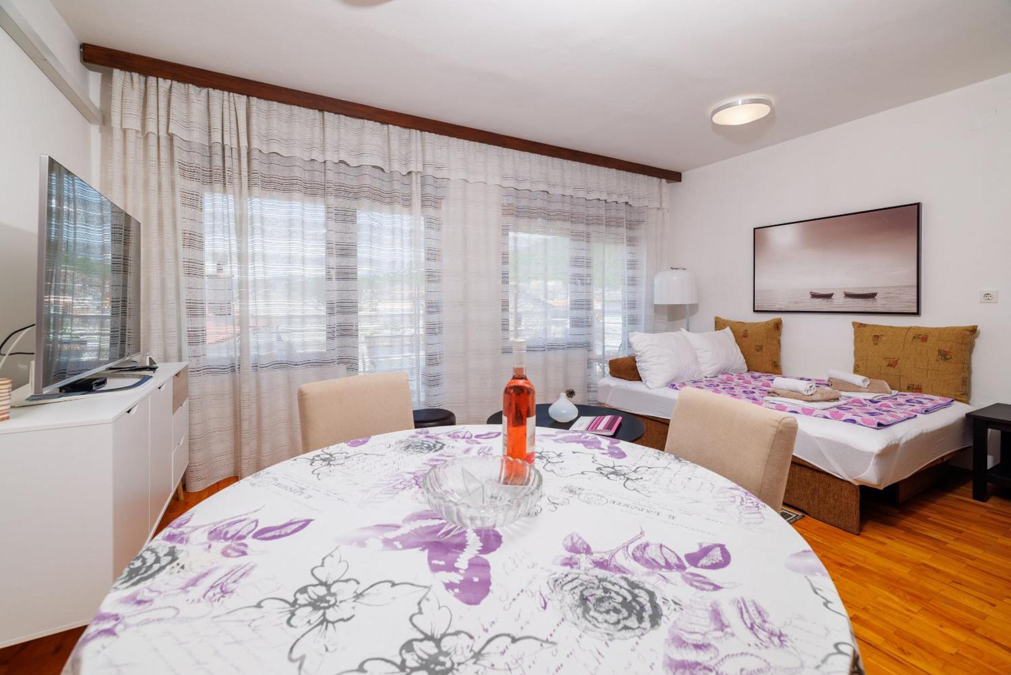 Apartments Zec Selce Exterior photo