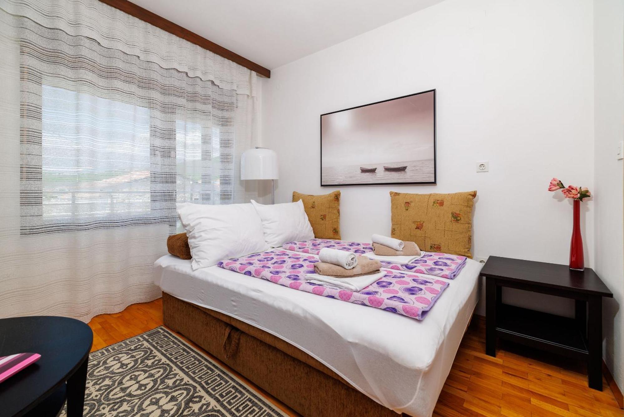 Apartments Zec Selce Exterior photo